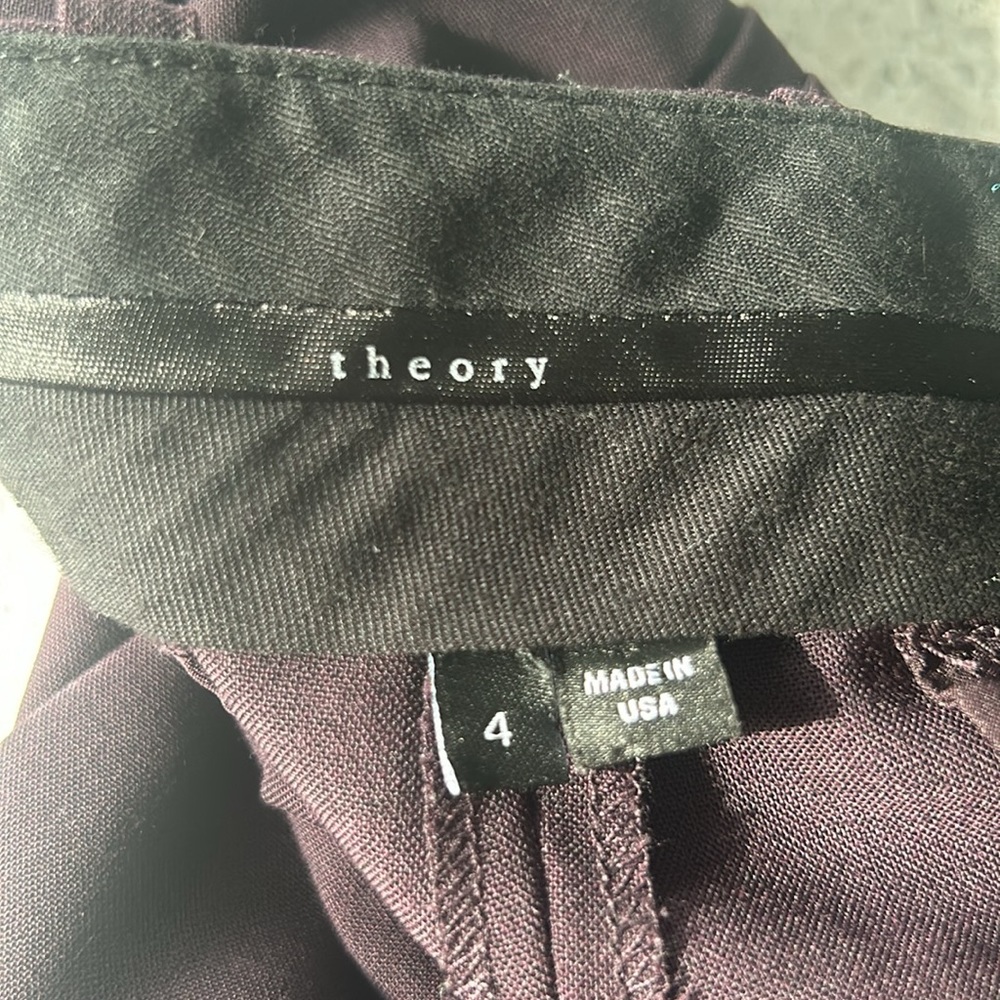 Theory Louise Urban cropped slacks Dark Merlot - Picture 7 of 8